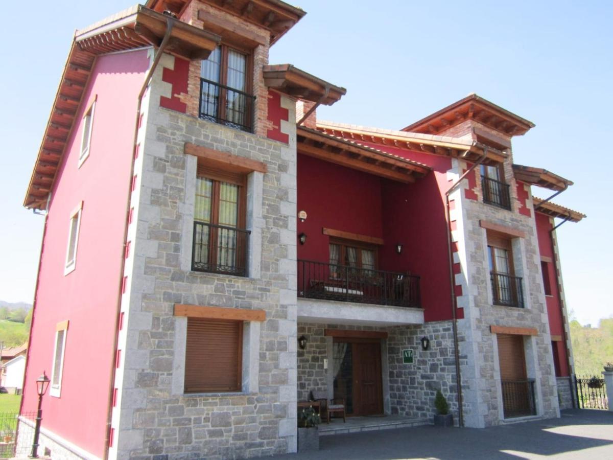 Apartamentos Rurales La Vina Cangas de Onis Exterior photo