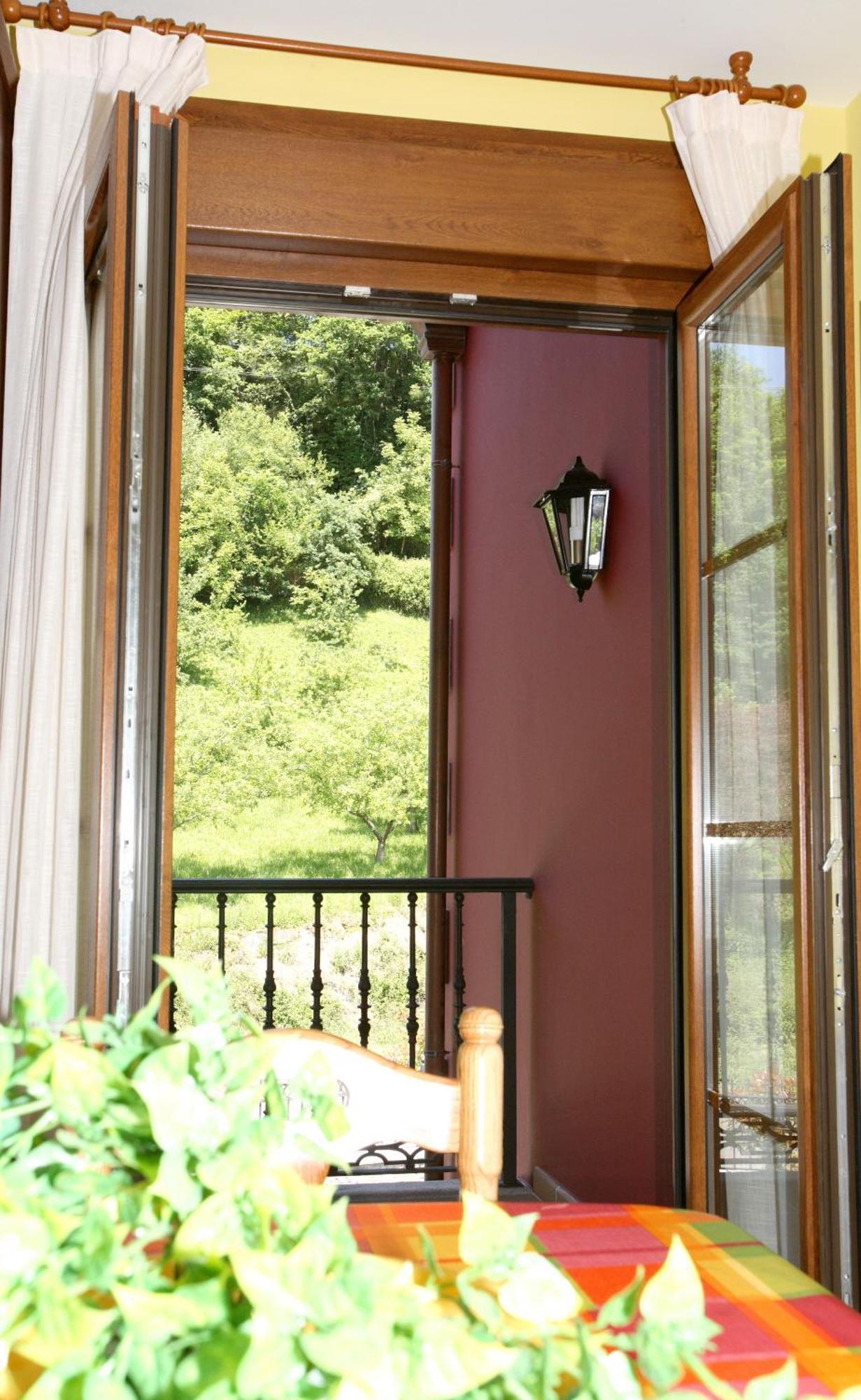 Apartamentos Rurales La Vina Cangas de Onis Exterior photo